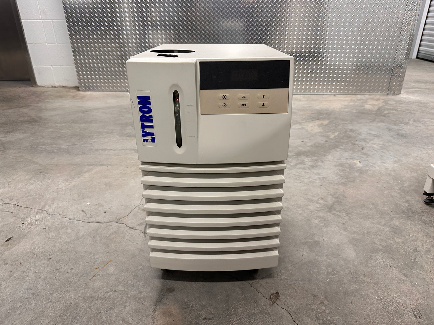 Lytron RC006G03CB2M050 Kodiak Recirculating Chiller 825W, 1.3GPM, 115VAC 9.9A
