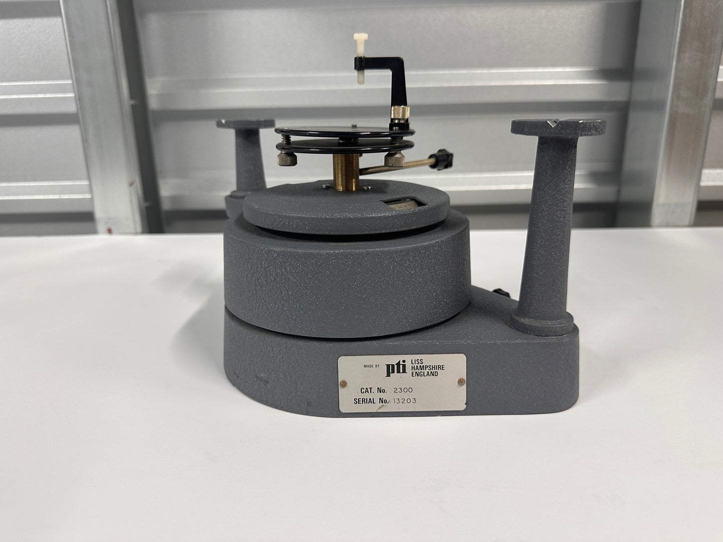 PTI LISS HAMPSHIRE ENGLAND Spectrometer CAT 2300 Part