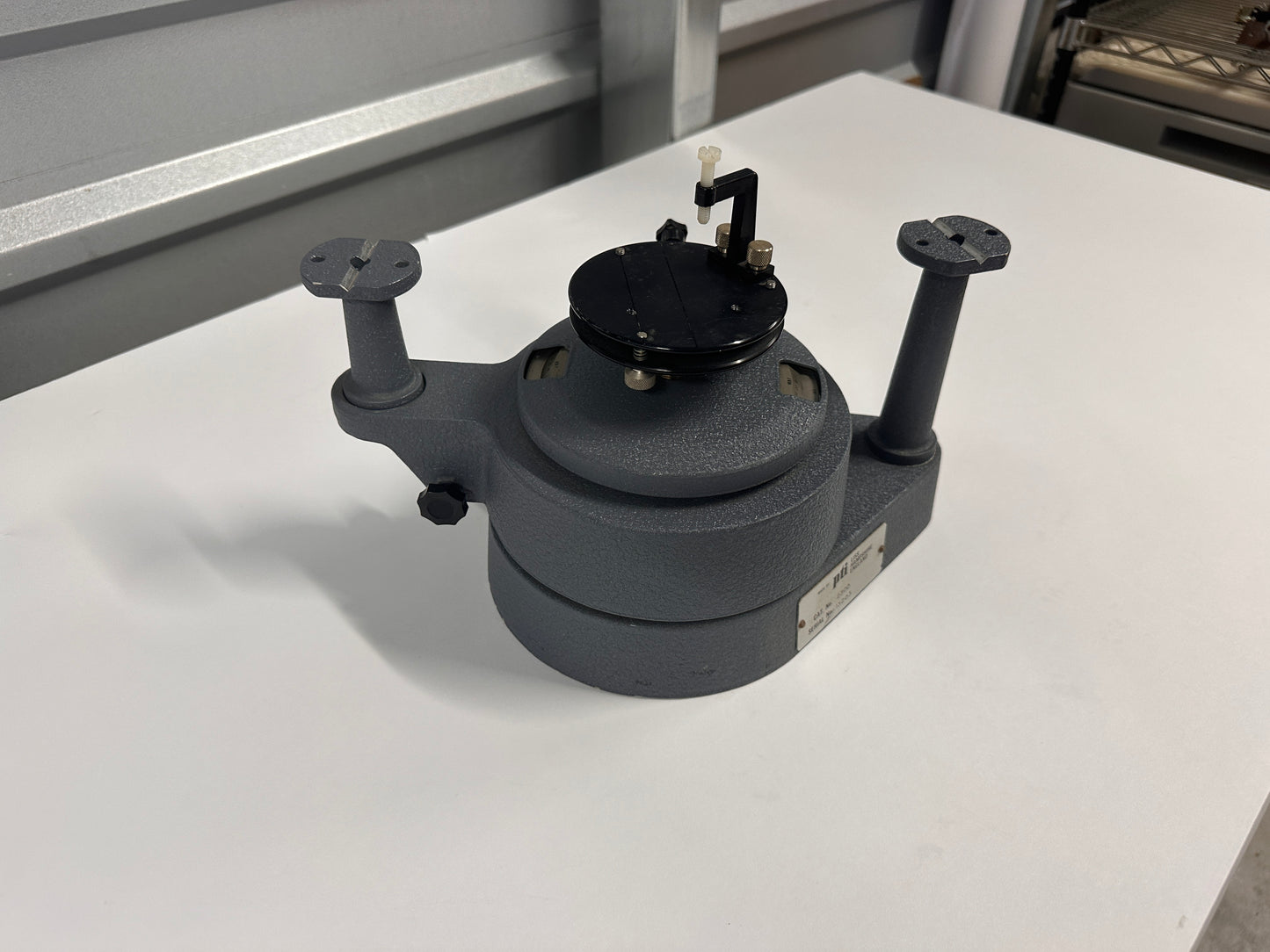 PTI LISS HAMPSHIRE ENGLAND Spectrometer CAT 2300 Part
