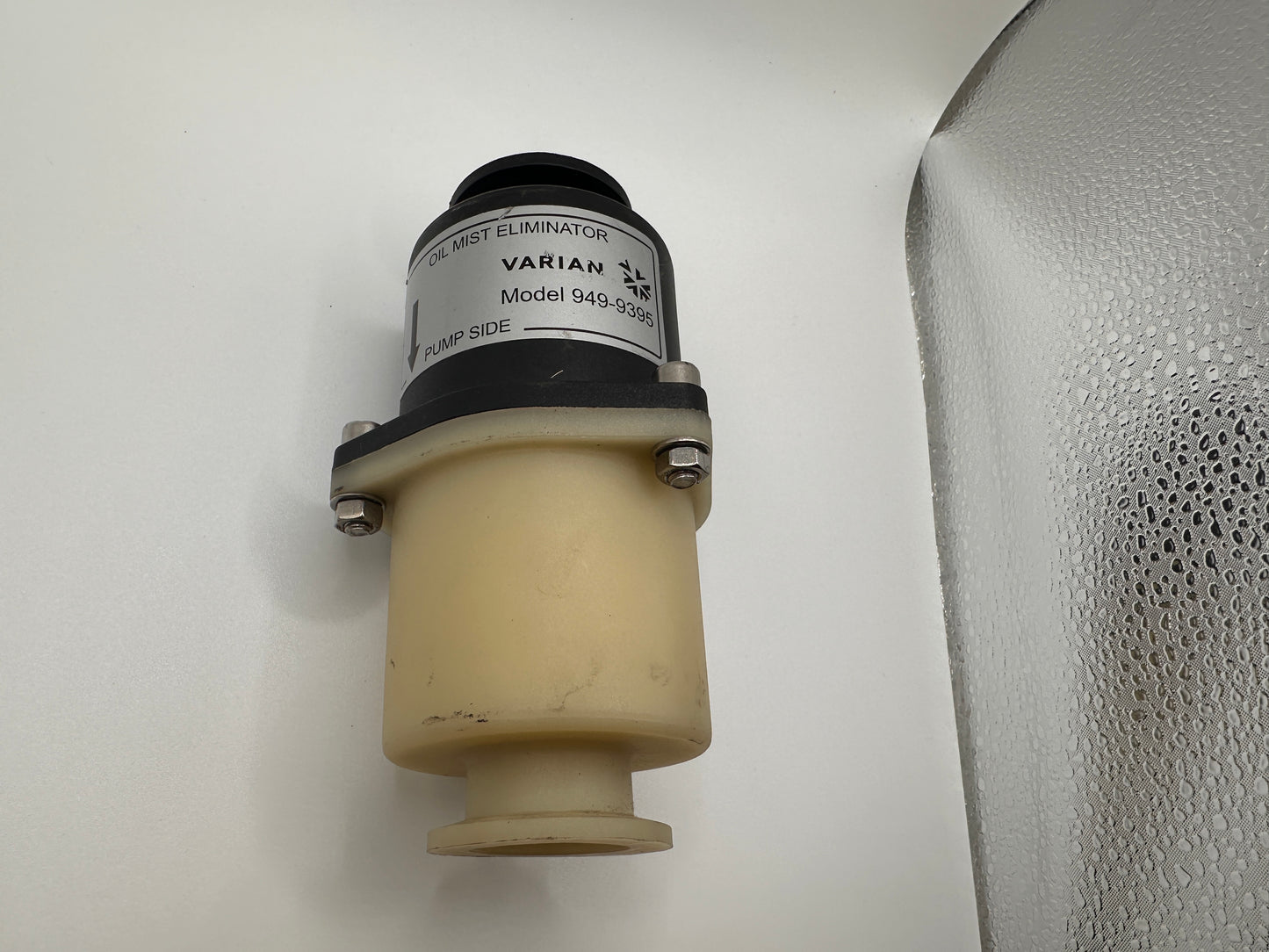 VARIAN Model 949-9395 Oil Mist Eliminator