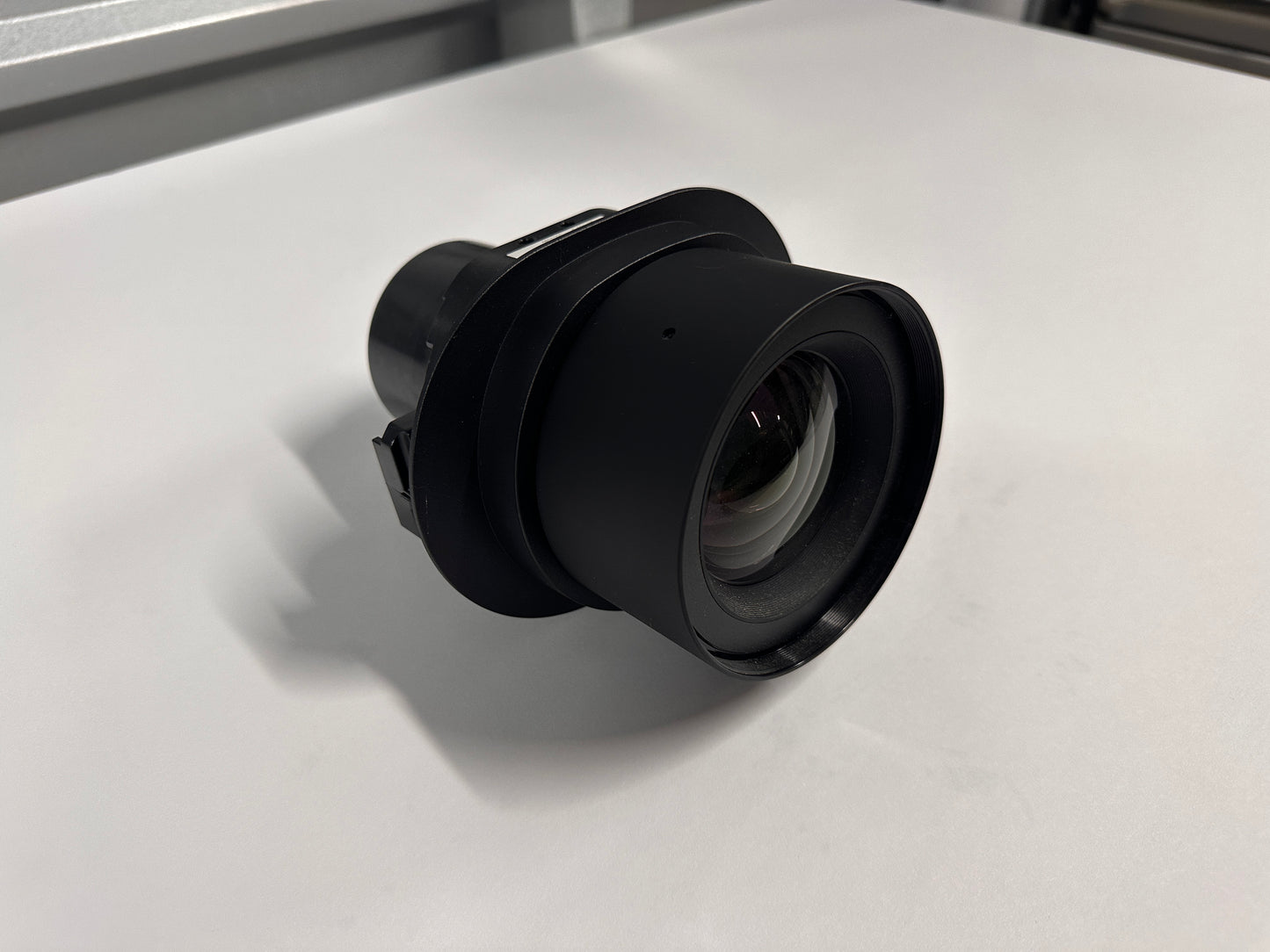 Hitachi ML-703 D Projector Lens Replacement Motorized Middle Throw Zoom