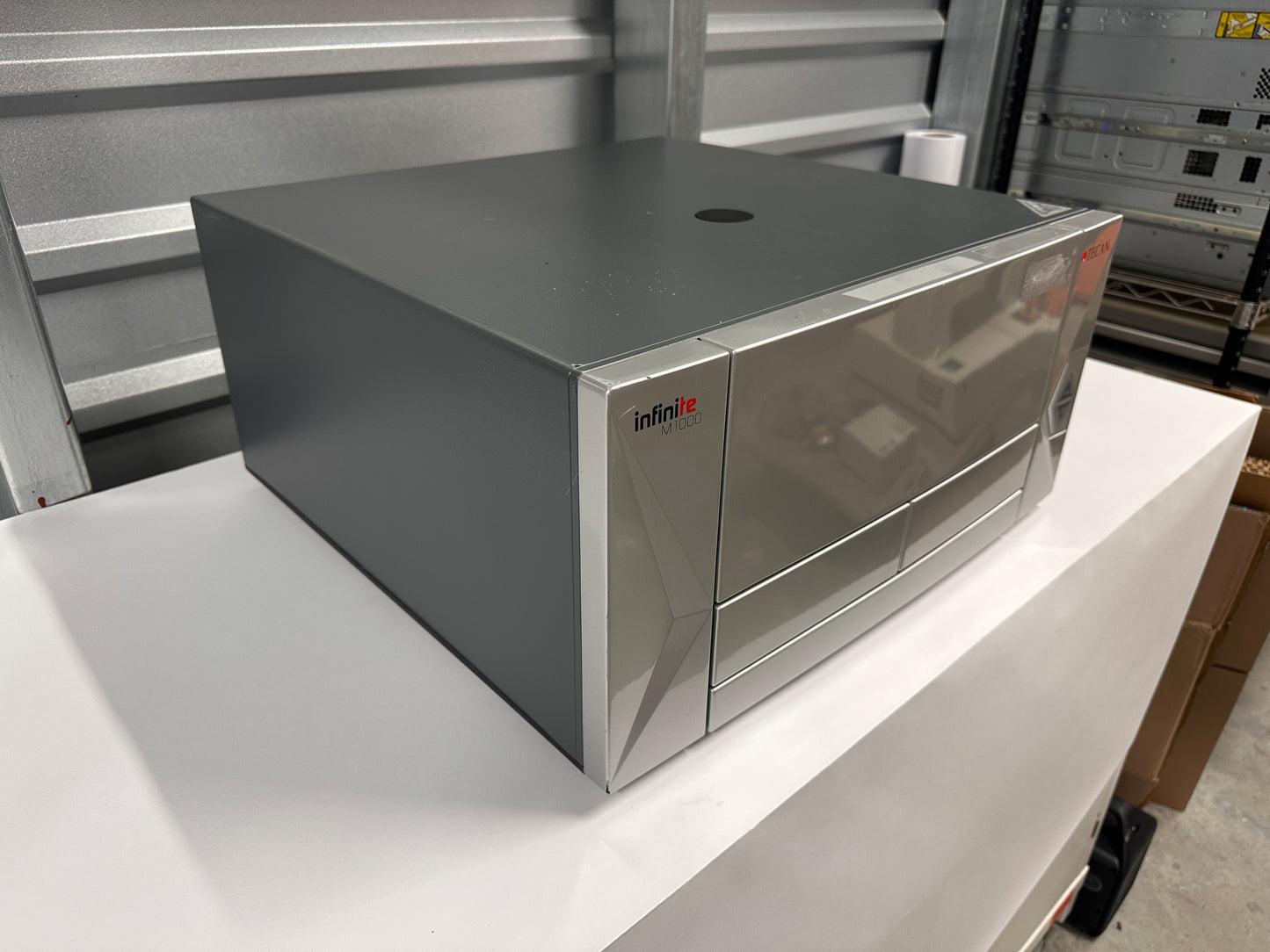 Tecan Infinite M1000 Pro Microplate Reader w/ Software and Manual