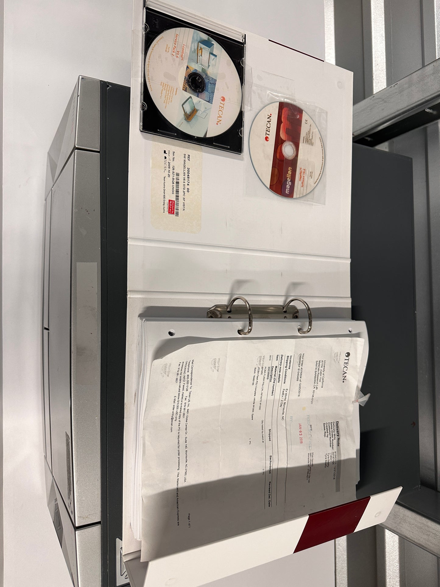 Tecan Infinite M1000 Pro Microplate Reader w/ Software and Manual