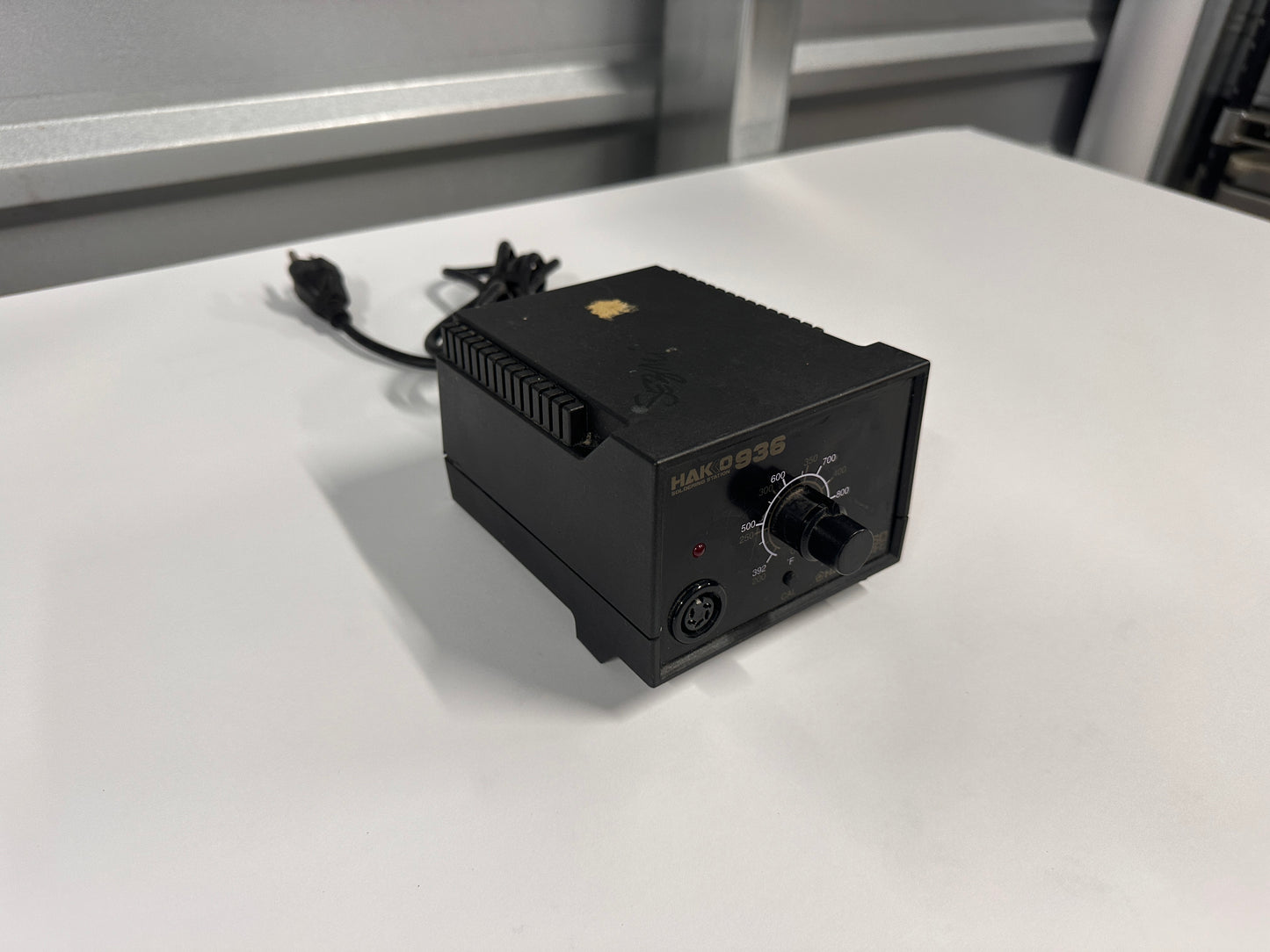 HAKKO 936-12 SOLDERING STATION ESD SAFE
