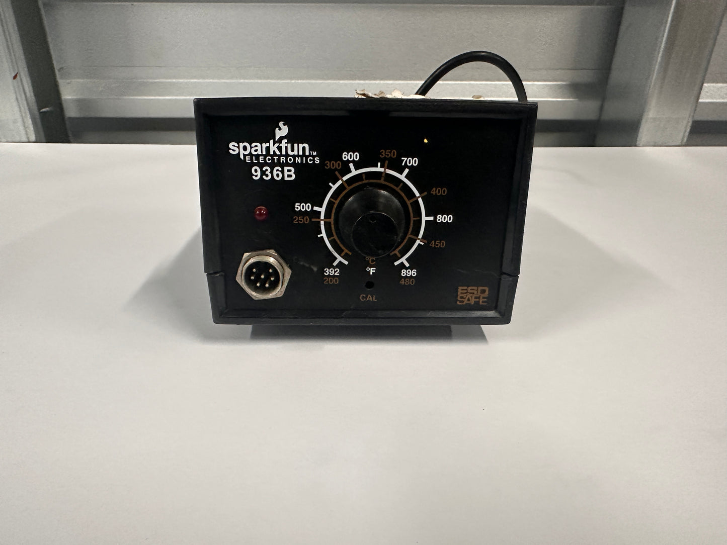 SparkFun Electronics 936b soldering station