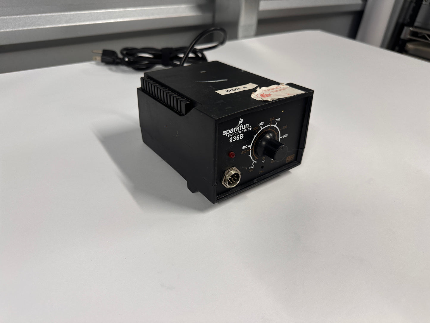 SparkFun Electronics 936b soldering station